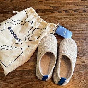 Bombas Slippers, Size 6, Cream color. Brand new, never been worn.